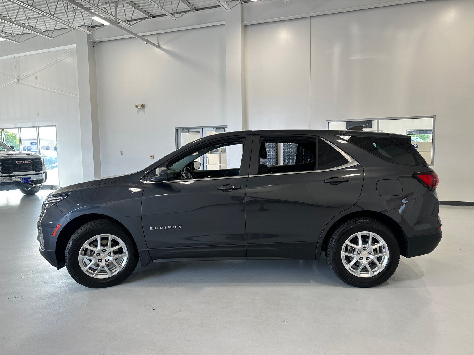 2023 Chevrolet Equinox LT 9