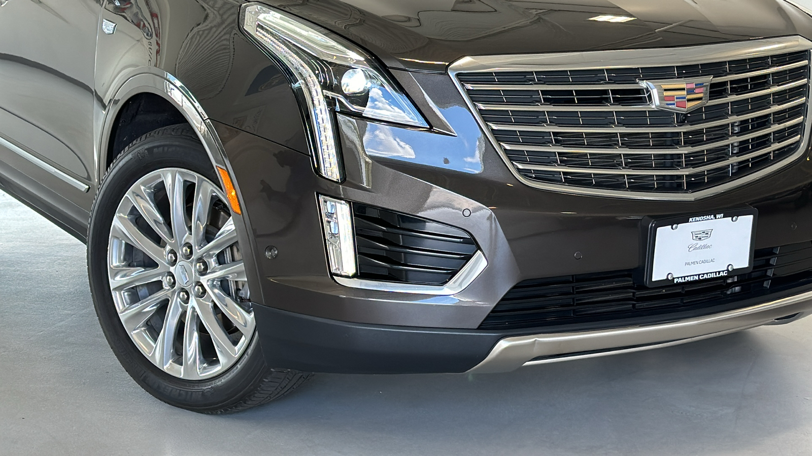 2019 Cadillac XT5 Platinum 3