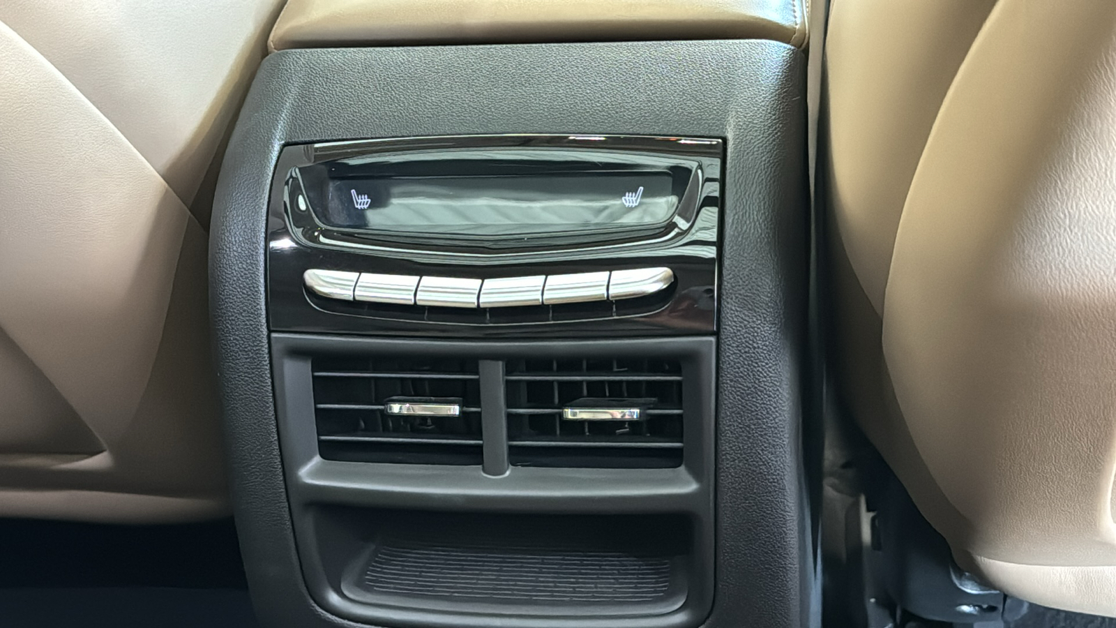 2019 Cadillac XT5 Platinum 16