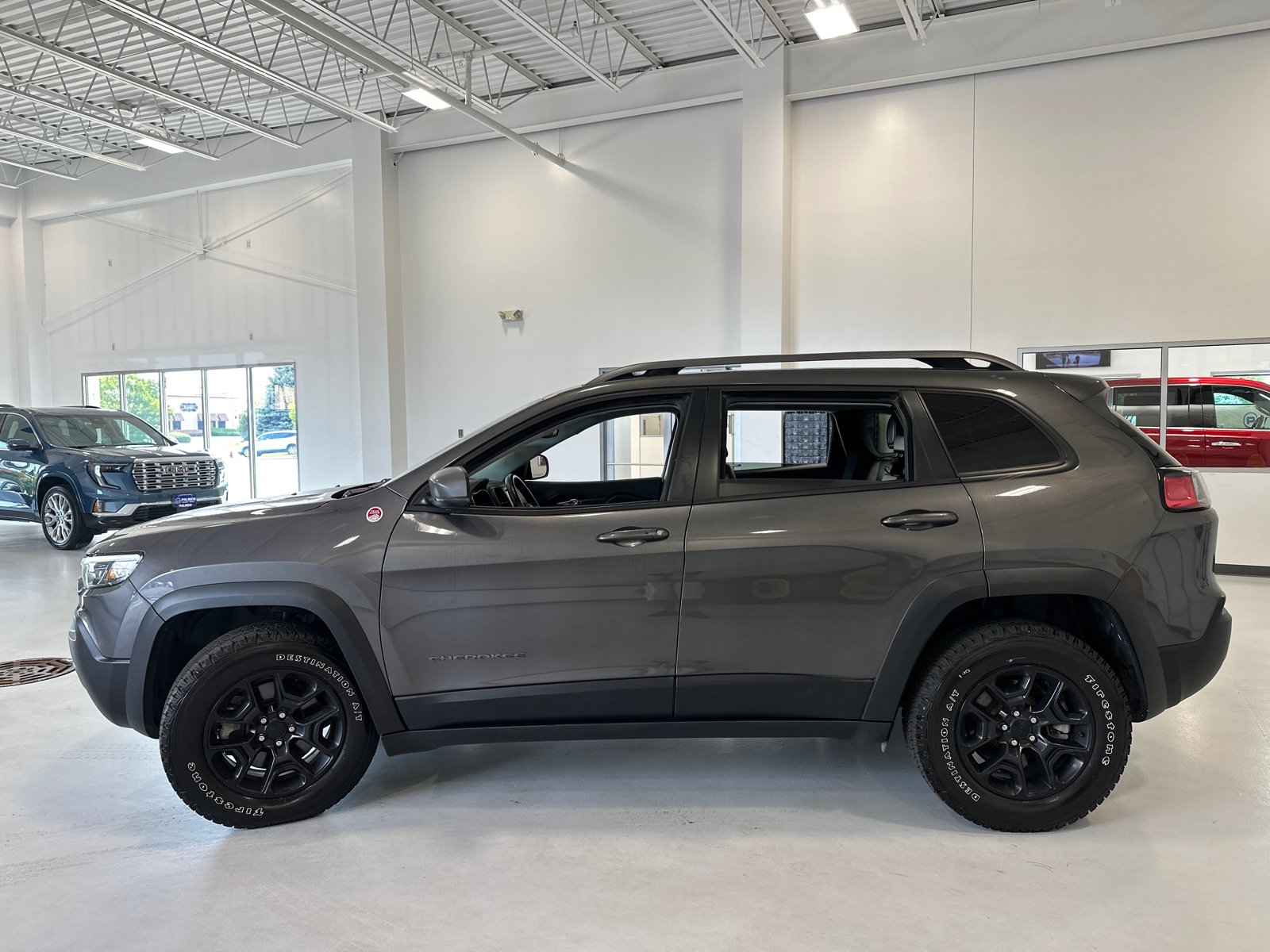 2021 Jeep Cherokee Trailhawk 9