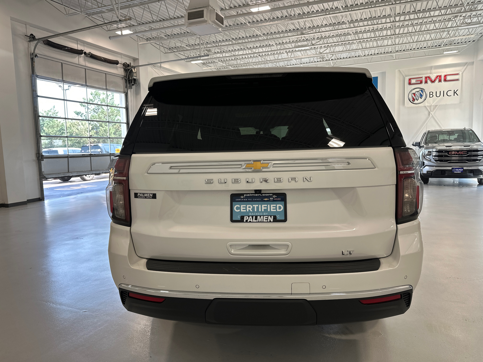 2023 Chevrolet Suburban LT 7