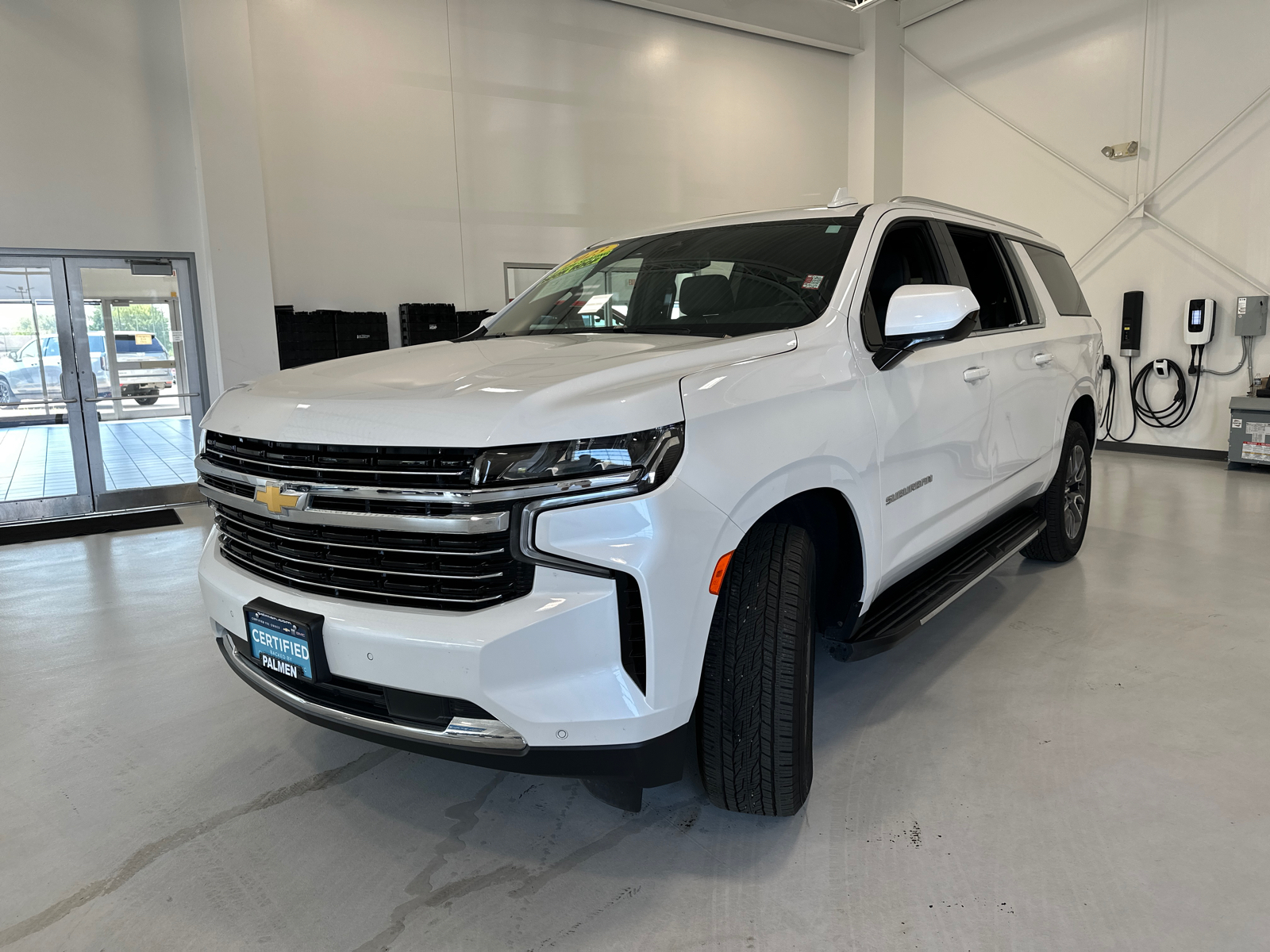 2023 Chevrolet Suburban LT 10