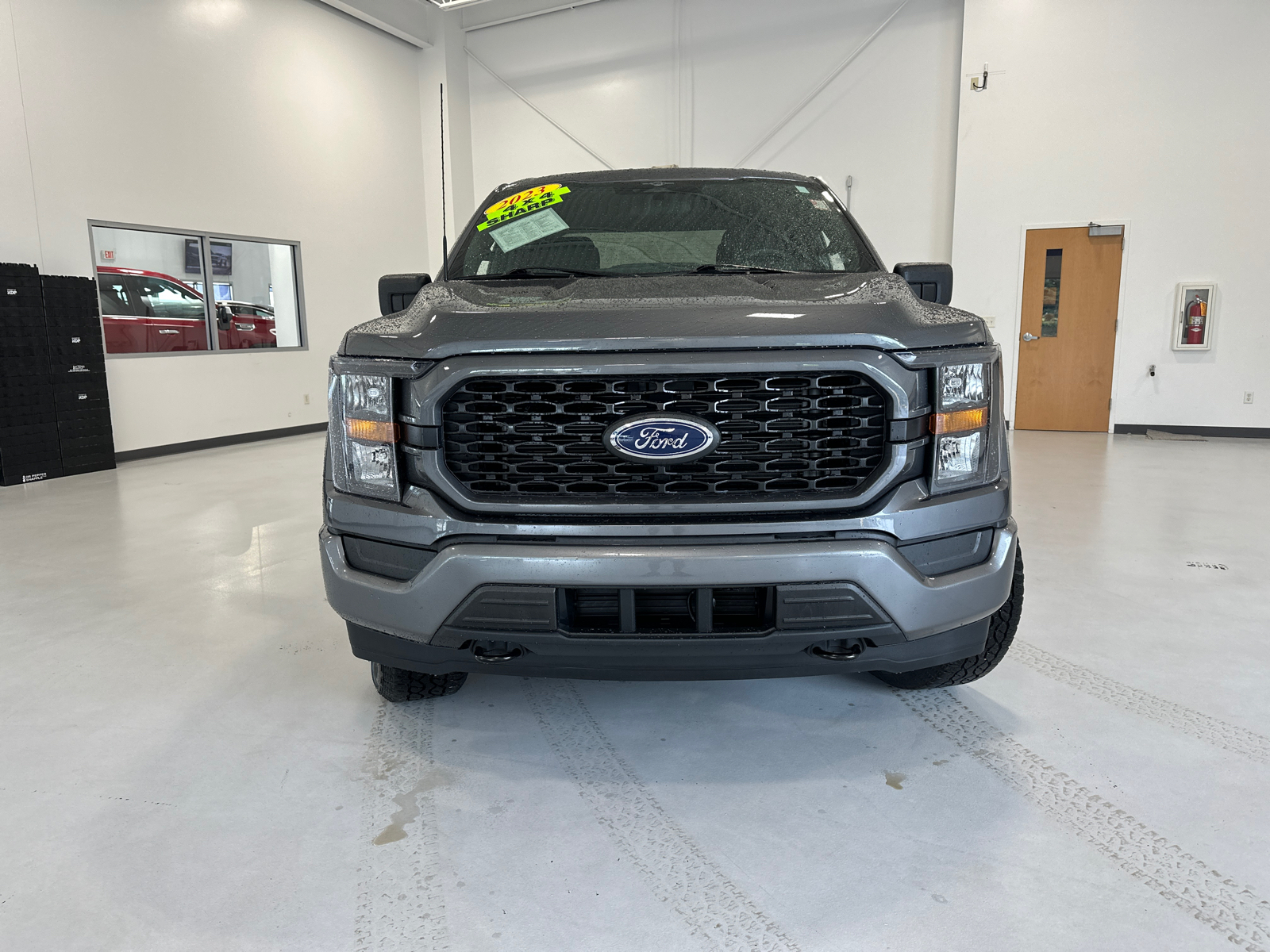 2023 Ford F-150 XL 3