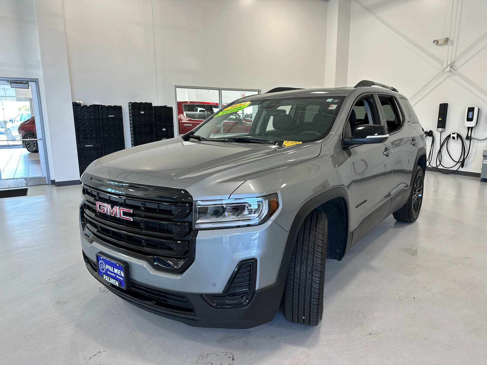 2023 GMC Acadia SLE 10