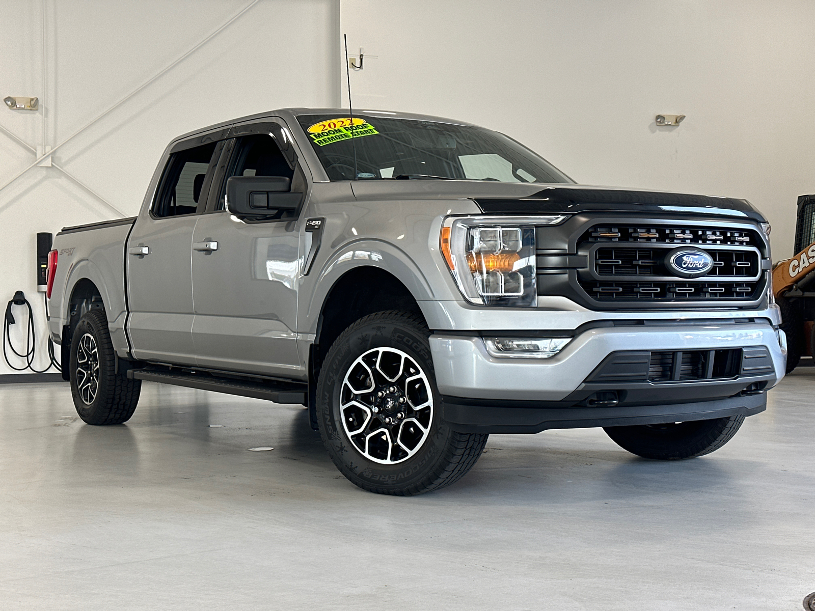 2022 Ford F-150 XLT 2