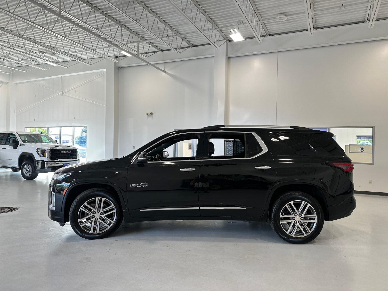 2023 Chevrolet Traverse High Country 9