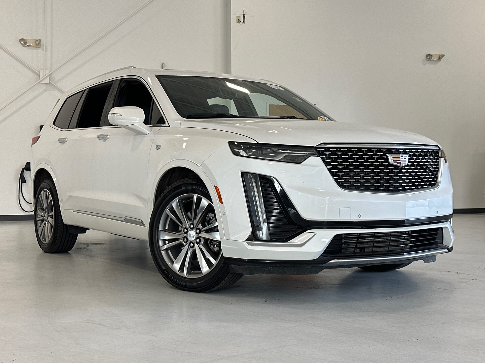 2022 Cadillac XT6 Premium Luxury 2