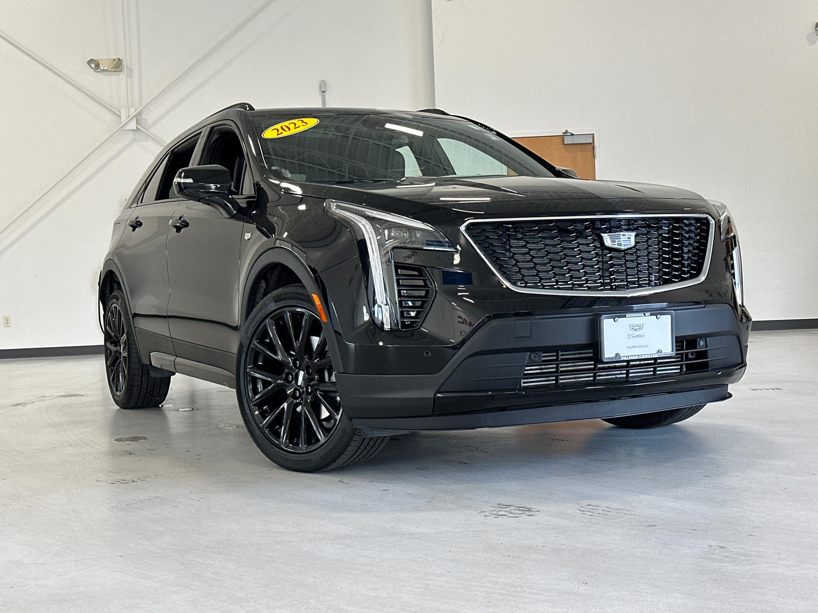 2023 Cadillac XT4 Sport 2