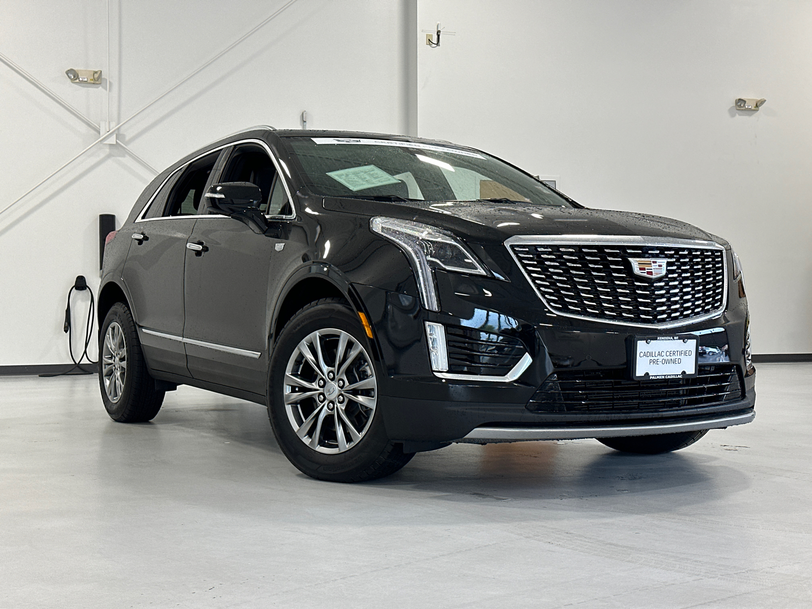 2021 Cadillac XT5 Premium Luxury 2