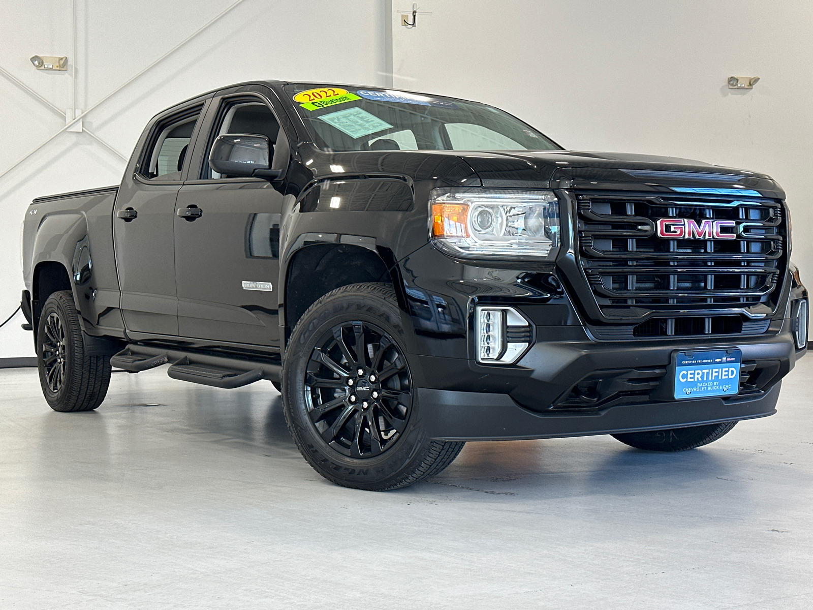 2022 GMC Canyon Elevation 2