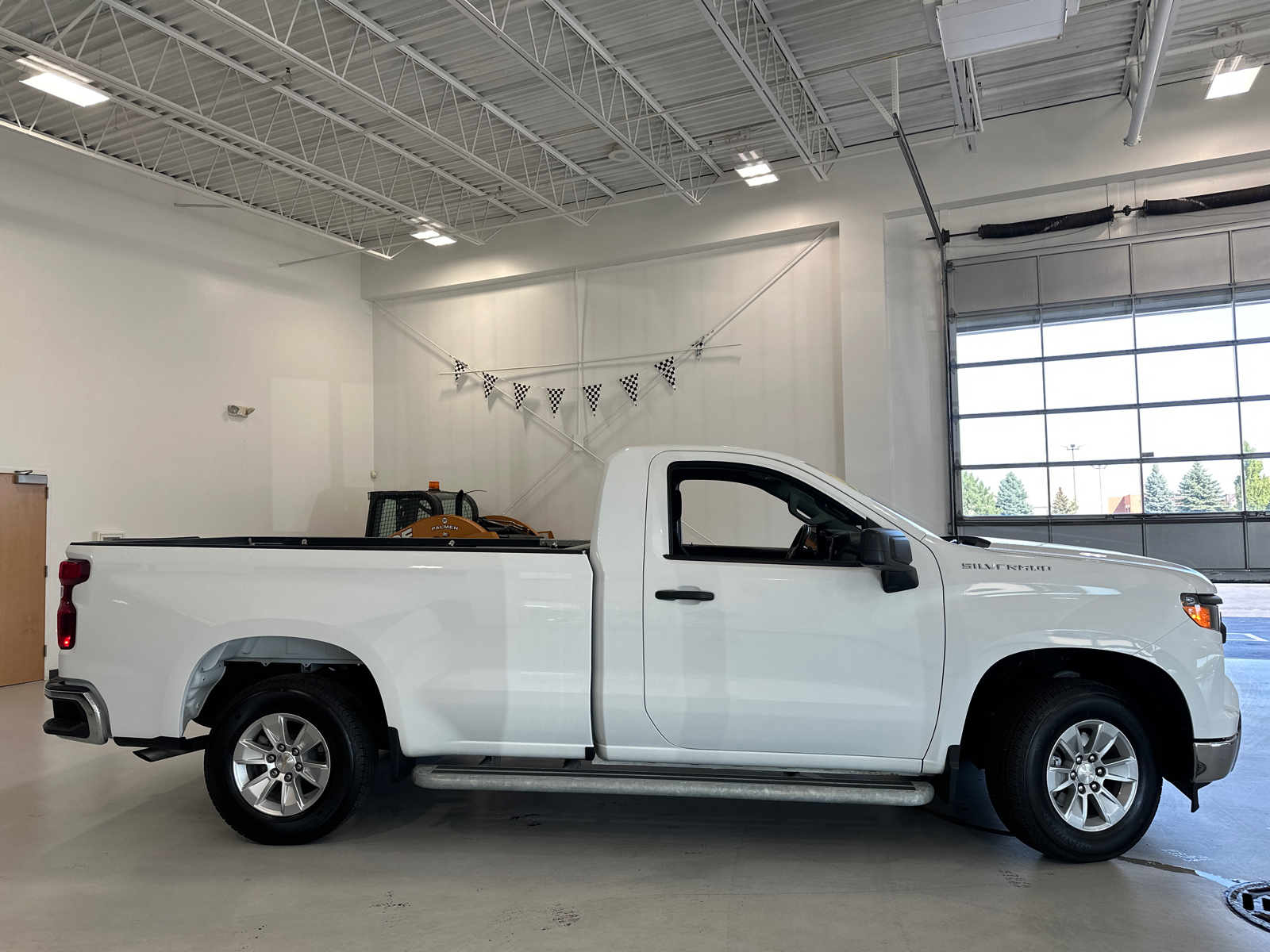 2023 Chevrolet Silverado 1500 WT 5