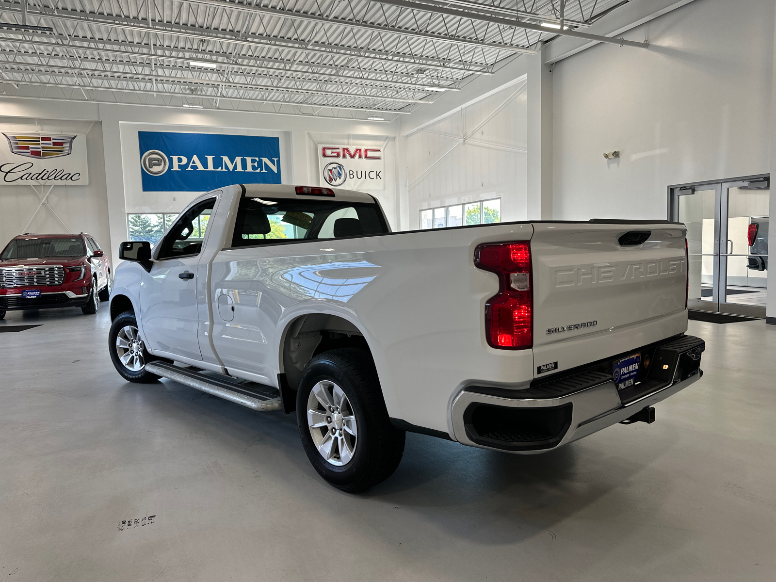 2023 Chevrolet Silverado 1500 WT 8