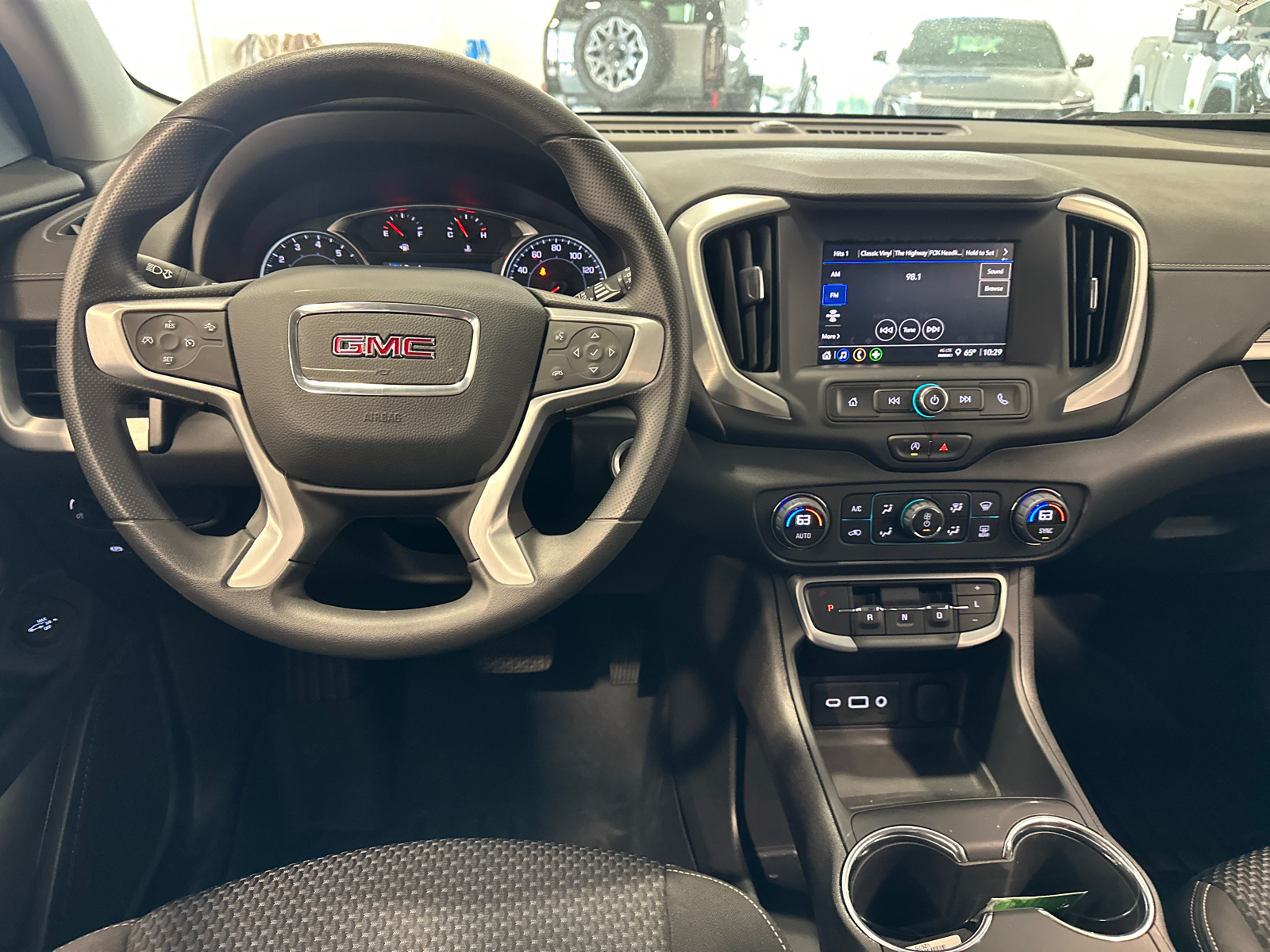 2024 GMC Terrain SLE 16