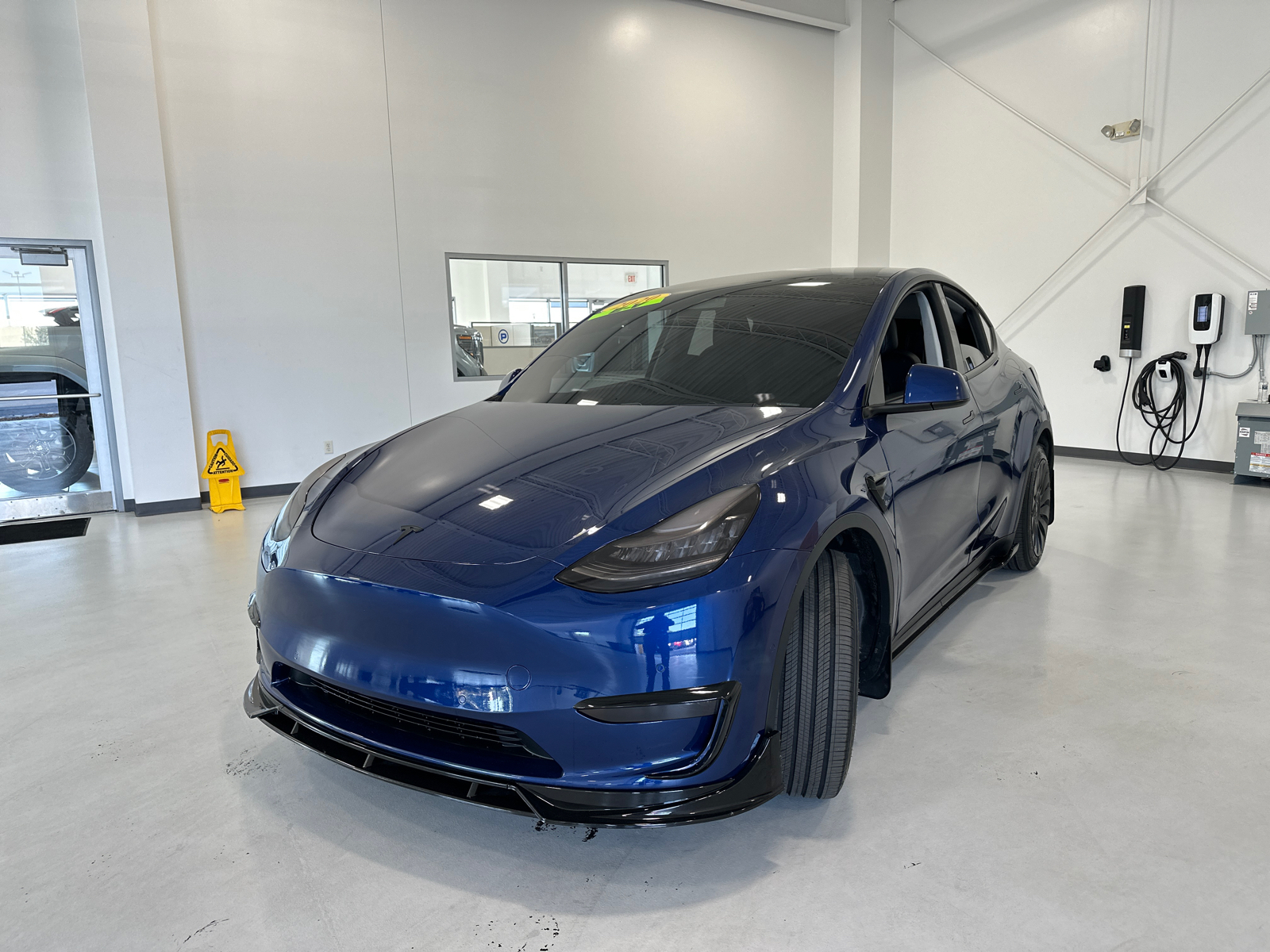 2020 Tesla Model Y Long Range 10