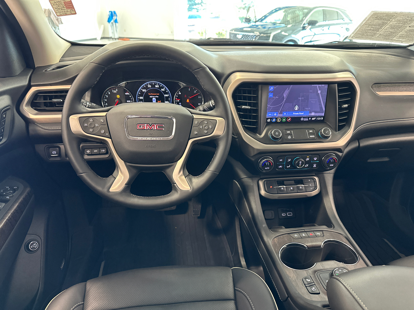 2023 GMC Acadia Denali 16