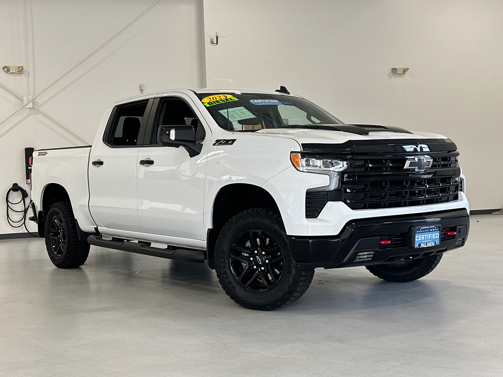 2023 Chevrolet Silverado 1500 LT Trail Boss 1