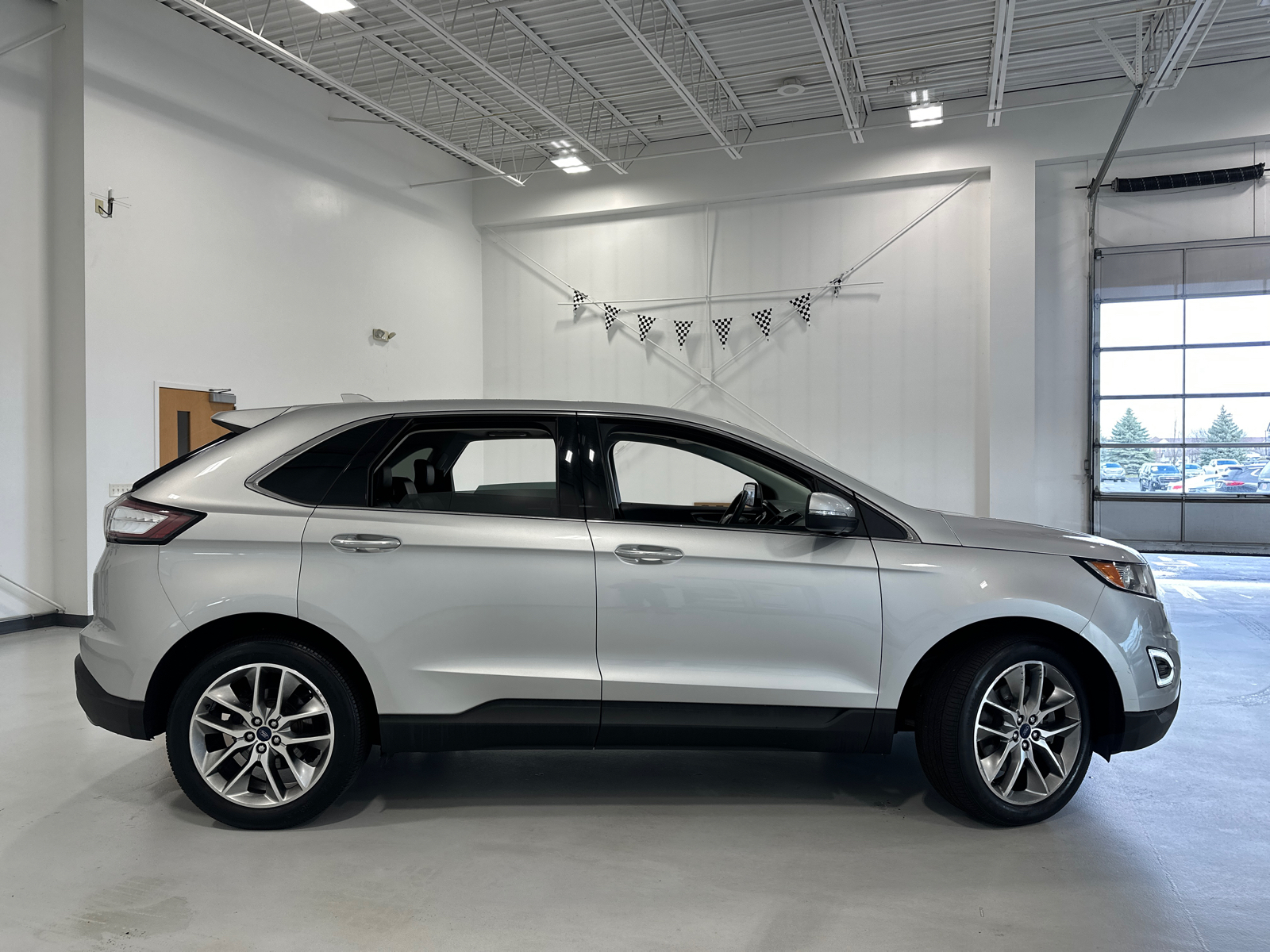 2018 Ford Edge Titanium 5