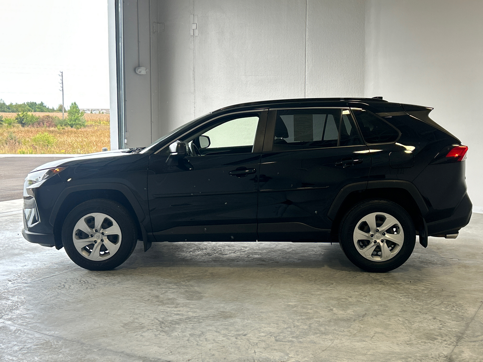 2019 Toyota RAV4 LE 5