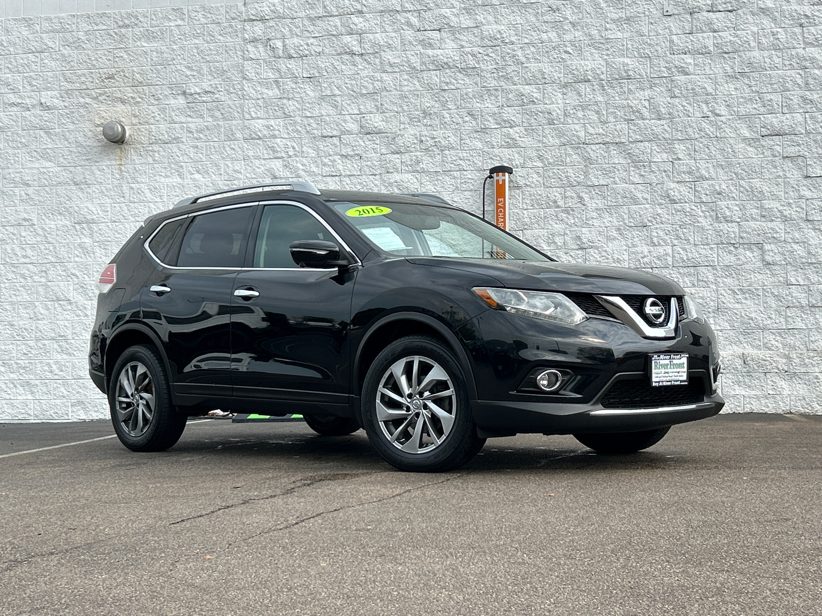 2015 Nissan Rogue SL 2