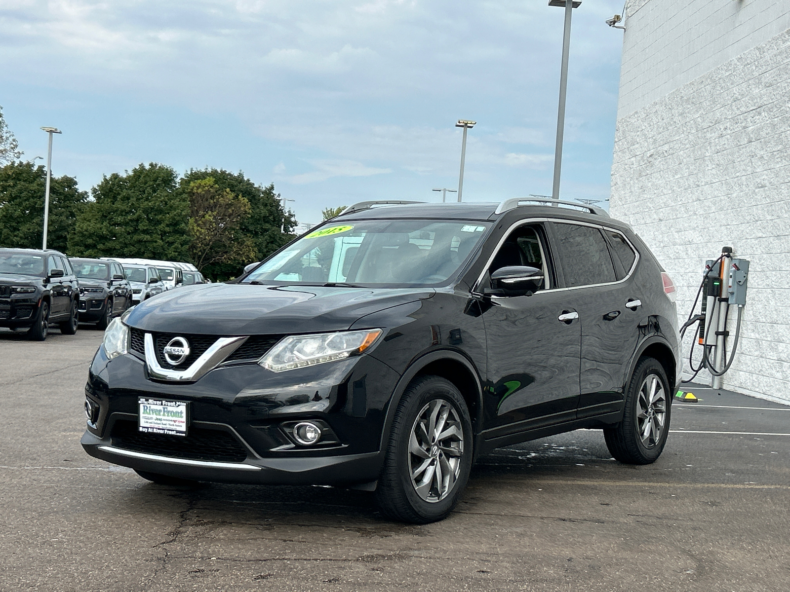 2015 Nissan Rogue SL 4