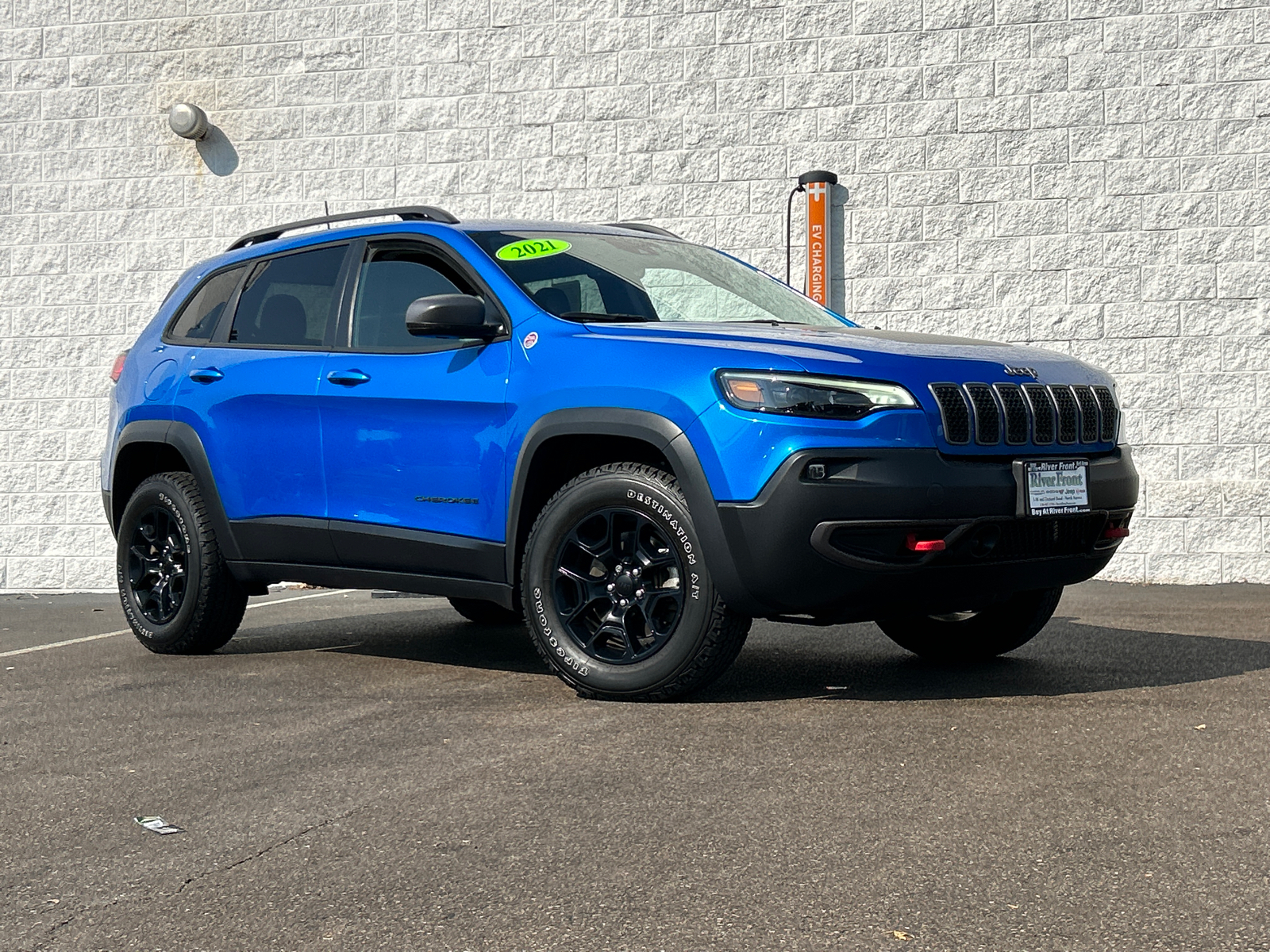 2021 Jeep Cherokee Trailhawk 1