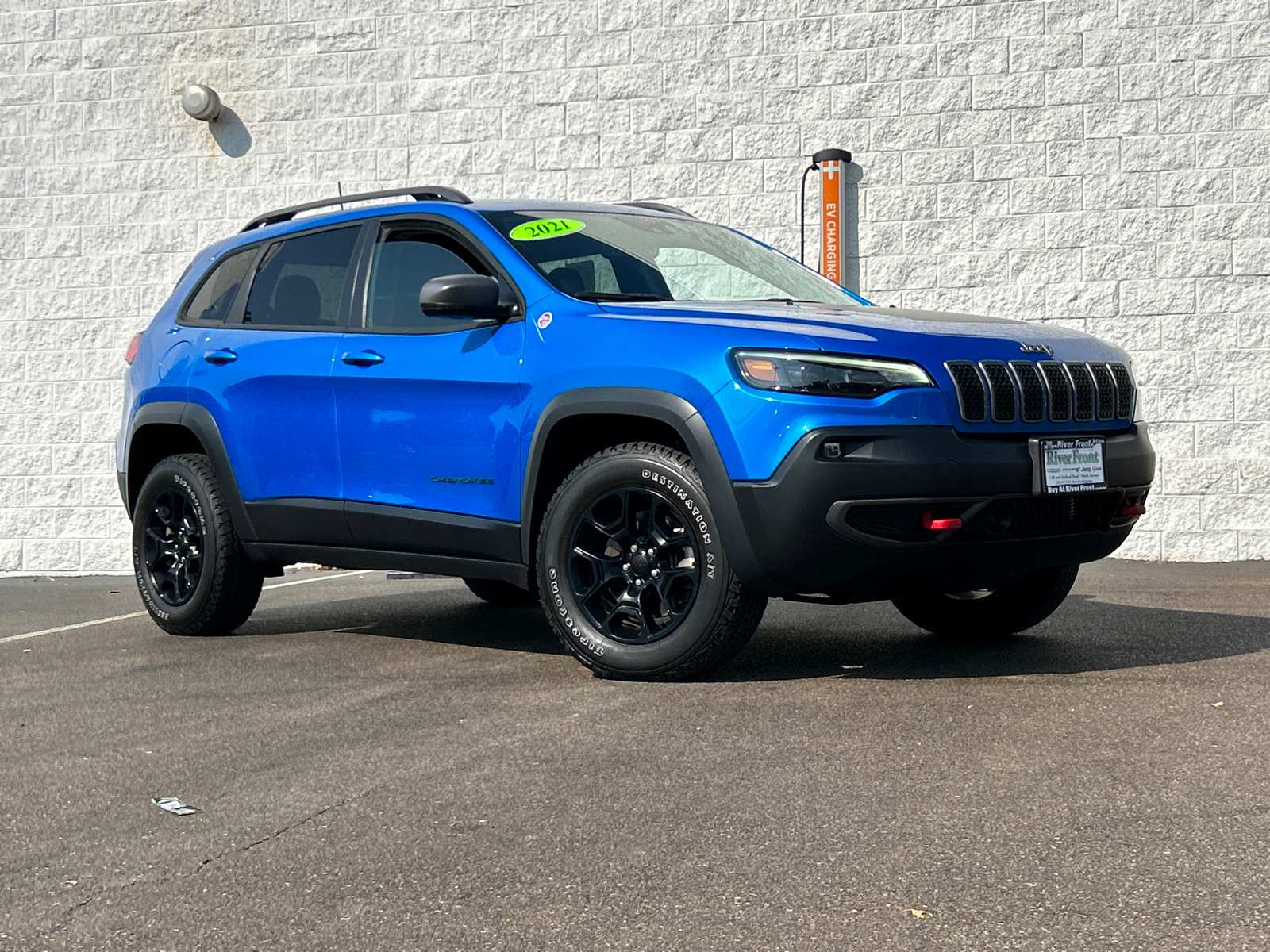 2021 Jeep Cherokee Trailhawk 2