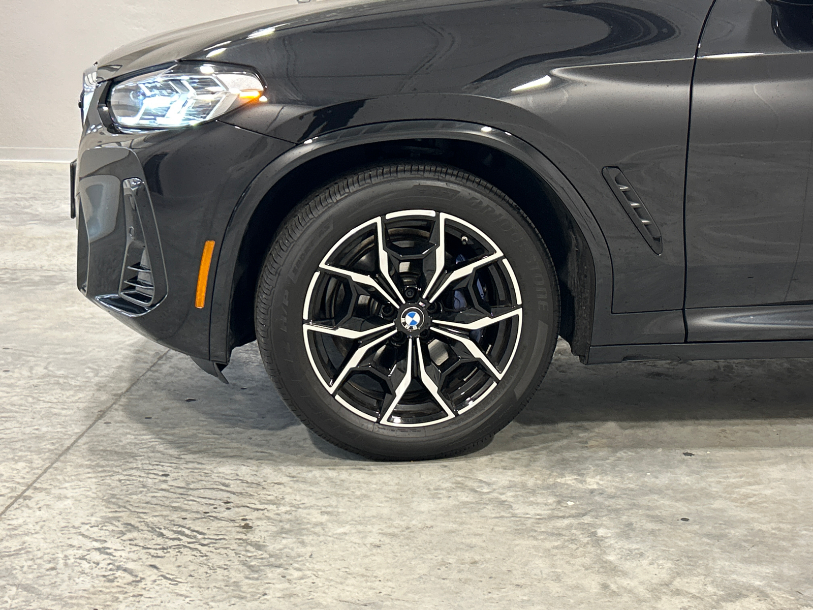 2024 BMW X3 M40i 11