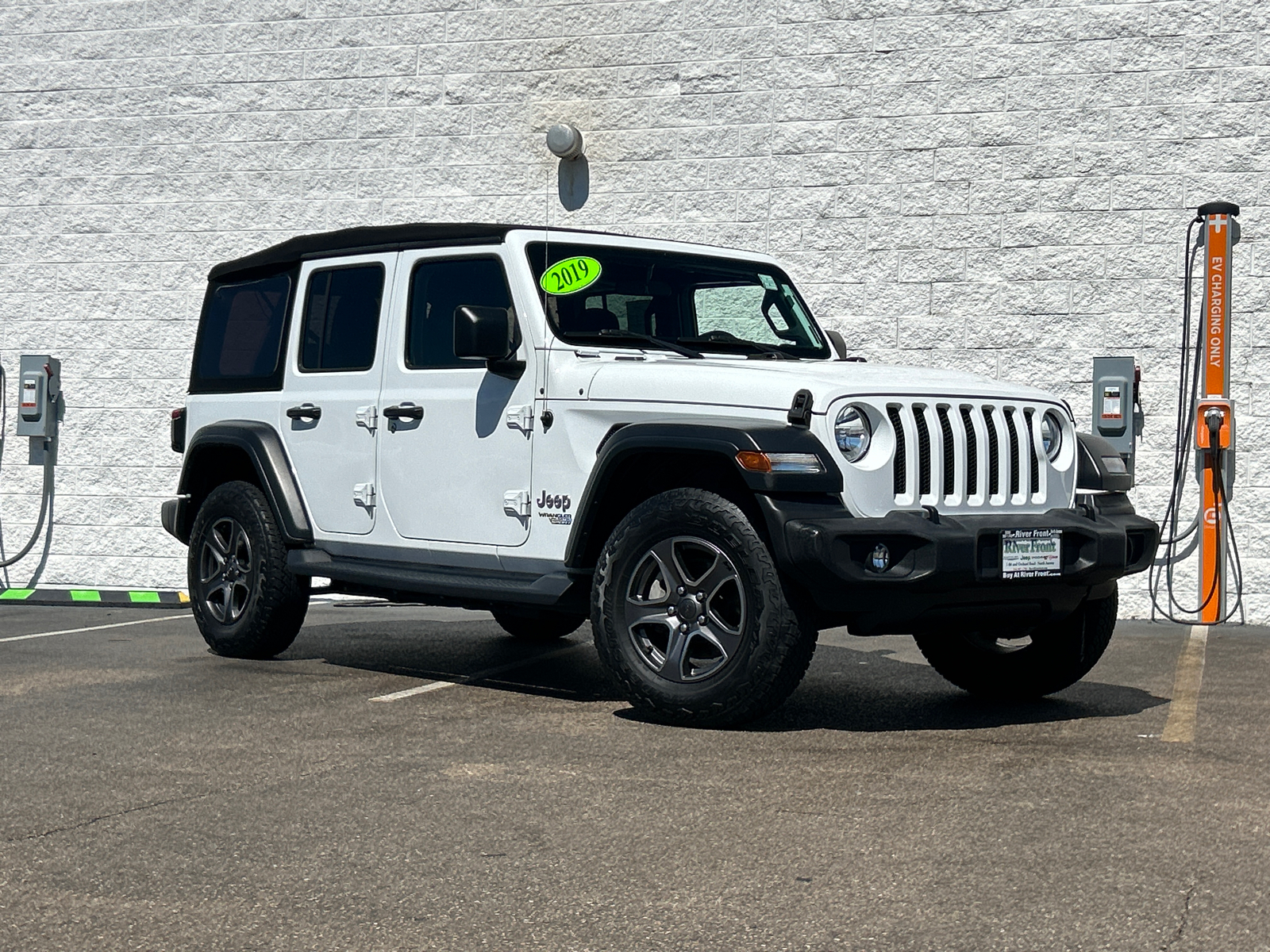 2019 Jeep Wrangler Unlimited Sport S 1