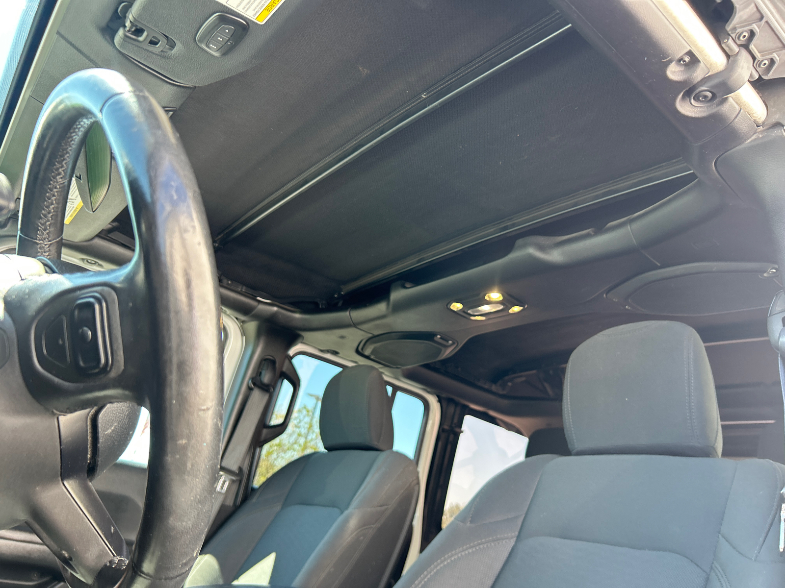 2019 Jeep Wrangler Unlimited Sport S 27