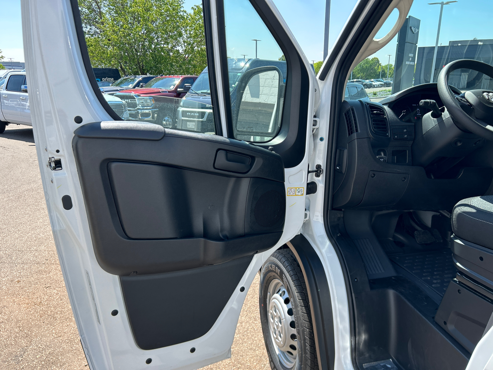 2024 Ram ProMaster 2500 High Roof 13