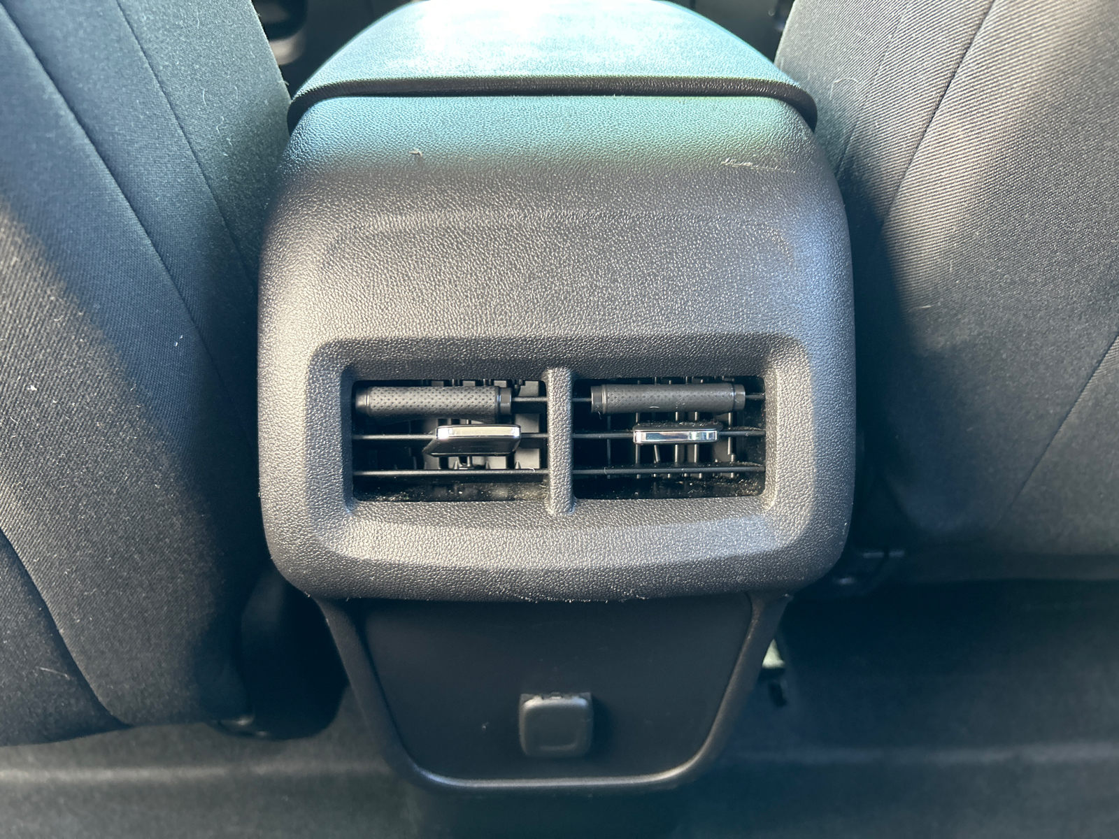 2018 Chevrolet Equinox LT 32