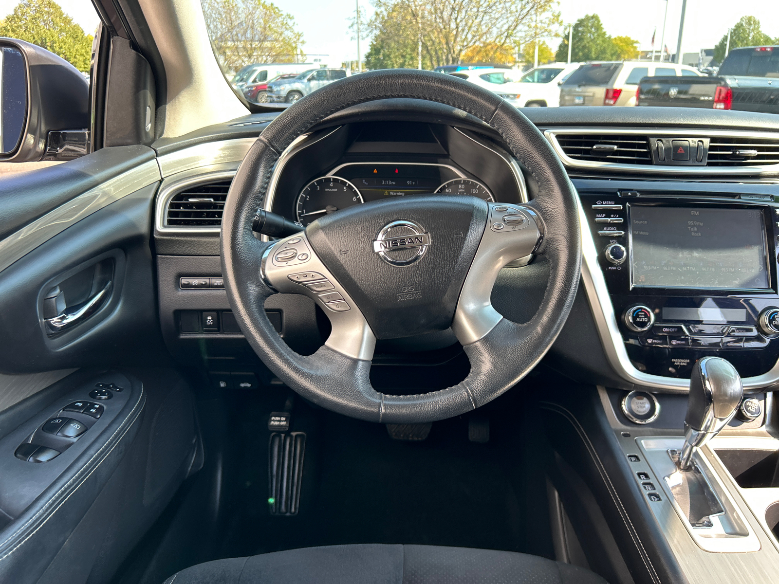 2018 Nissan Murano SV 29