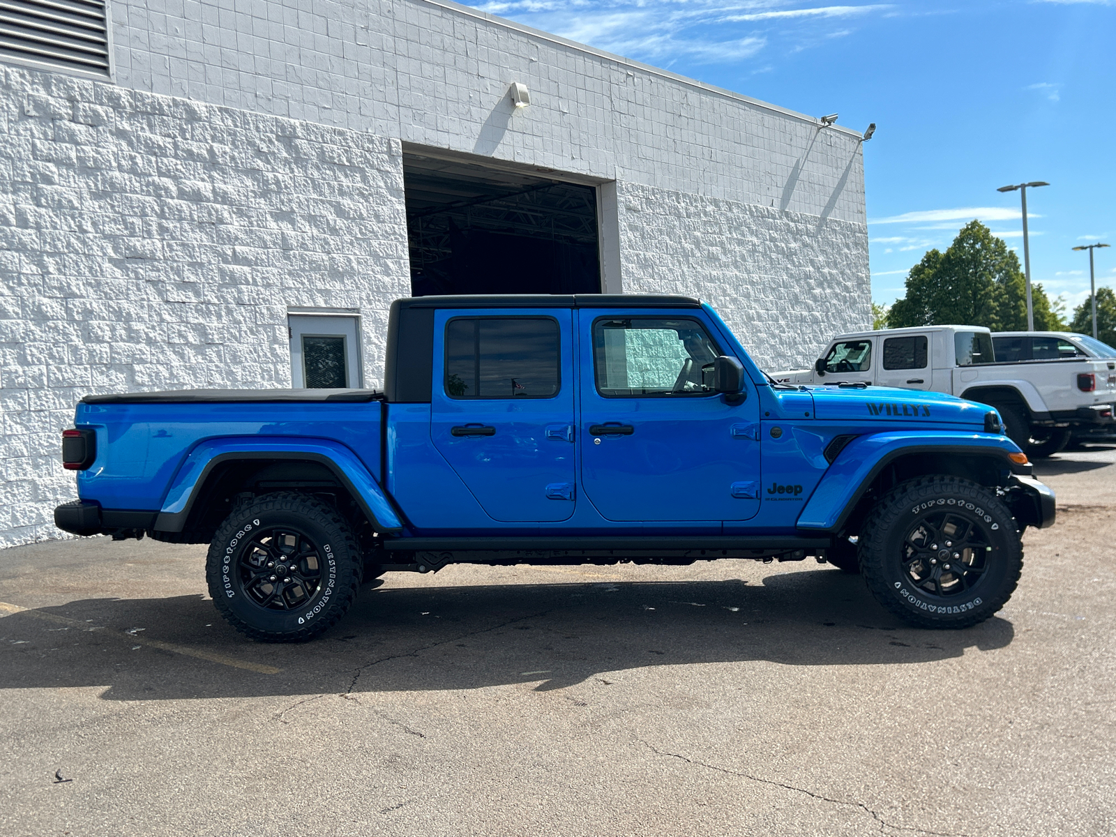 2024 Jeep Gladiator  9