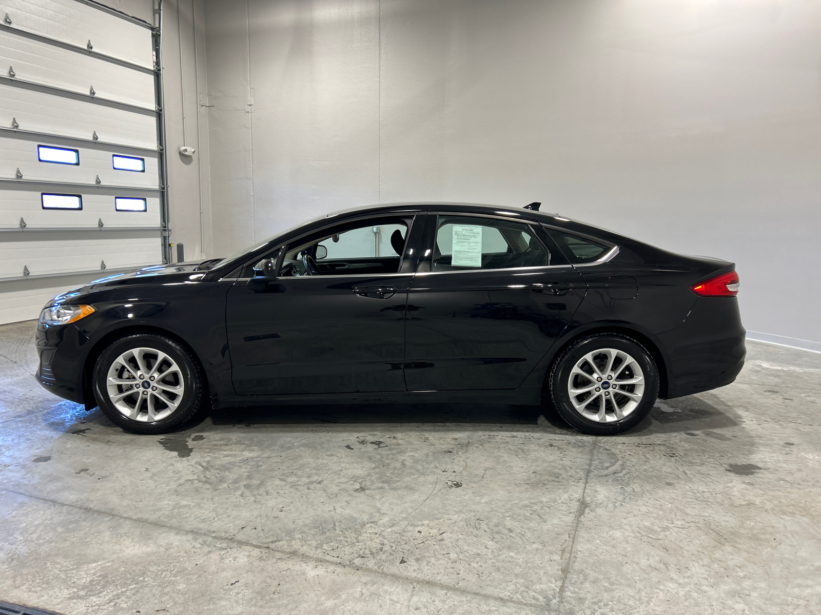 2019 Ford Fusion SE 9