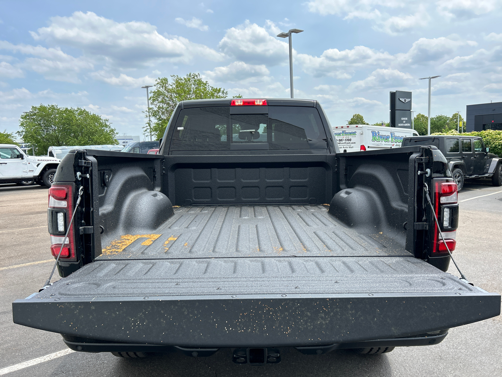 2024 Ram 2500 Laramie 38