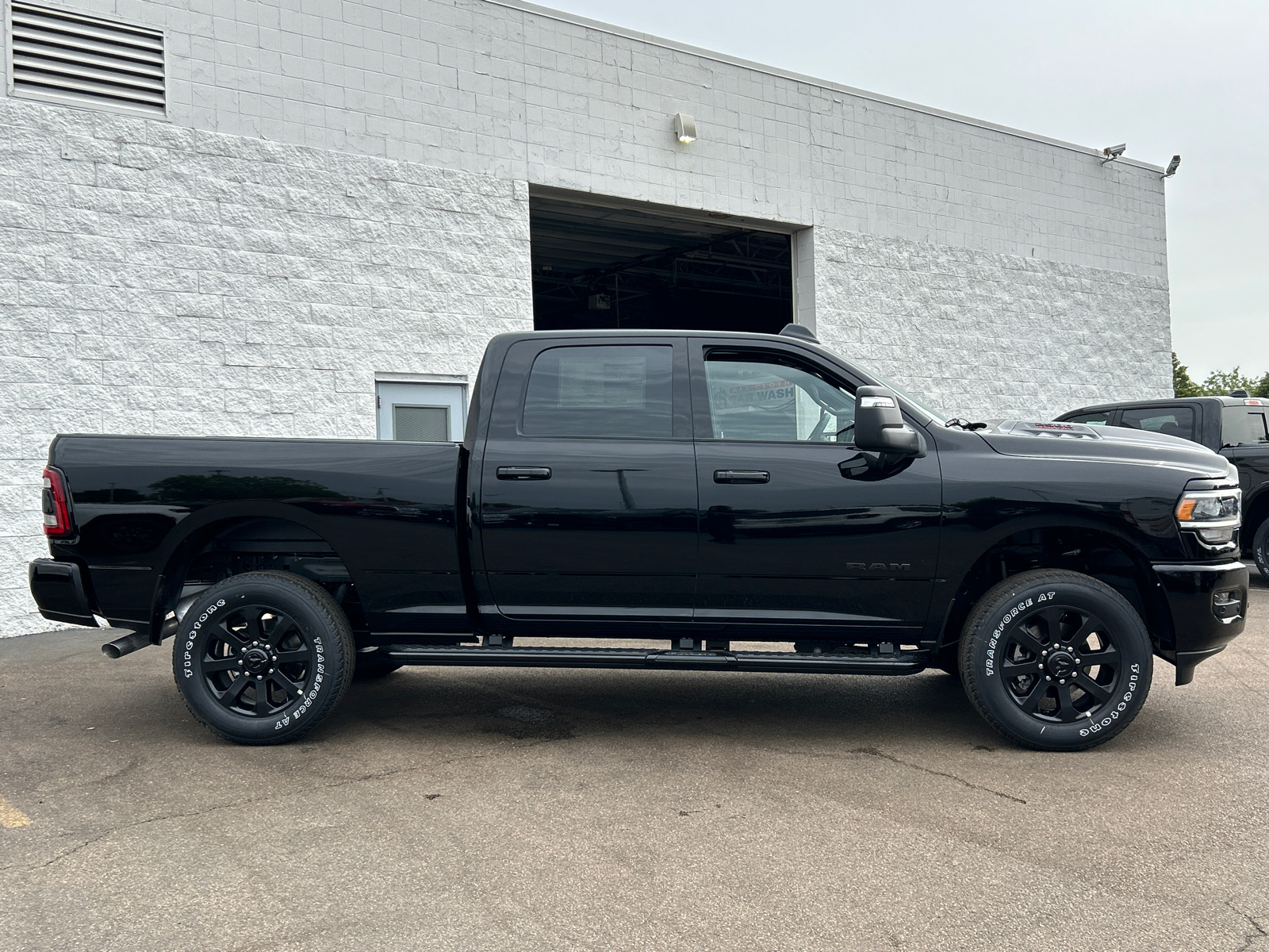 2024 Ram 2500 Laramie 9