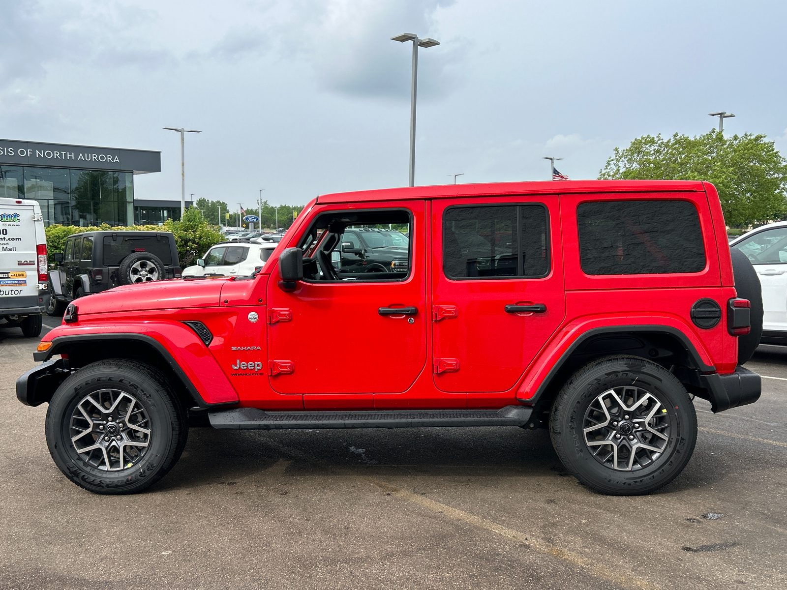 2024 Jeep Wrangler Sahara 6