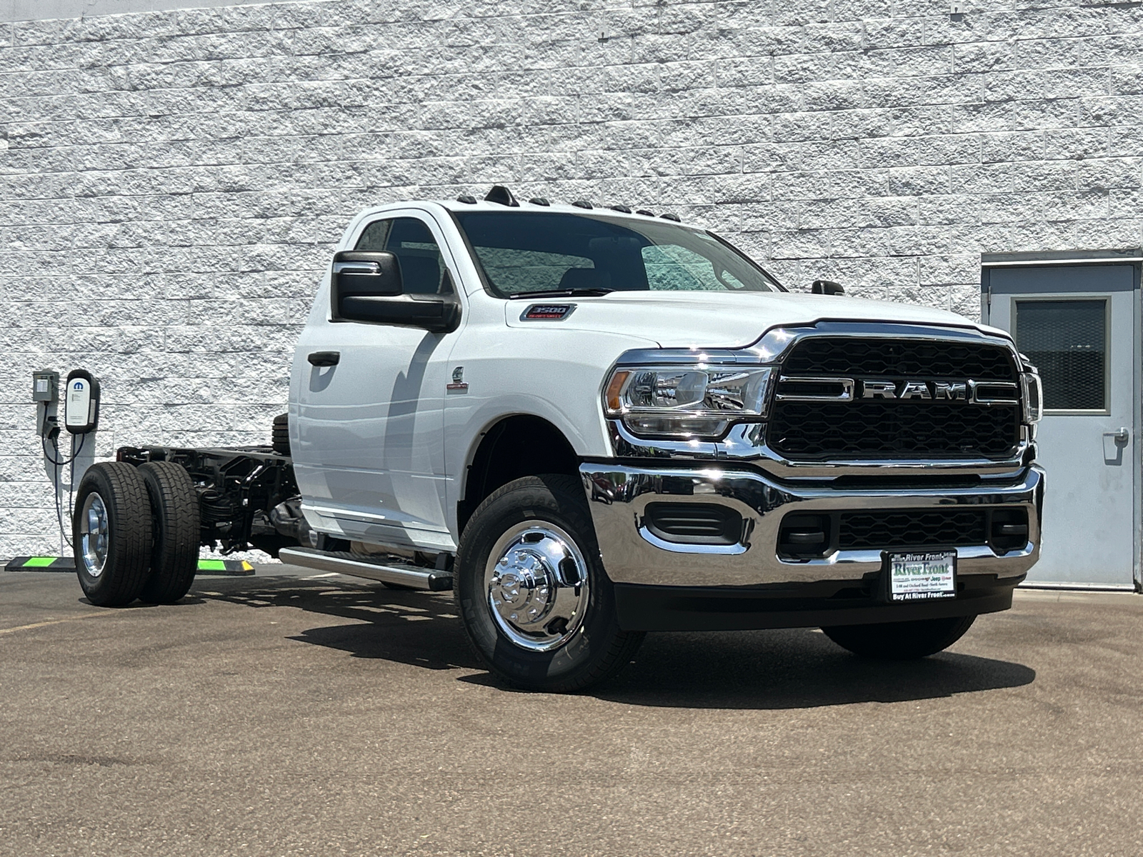 2024 Ram 3500 Tradesman 2