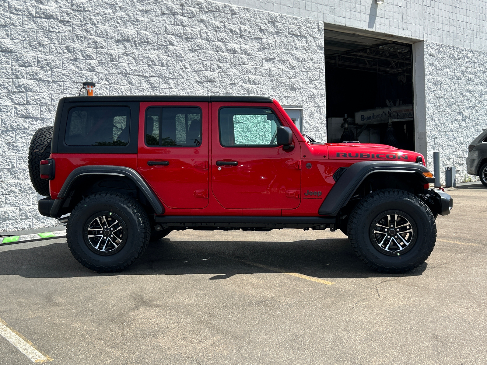 2024 Jeep Wrangler Rubicon 9