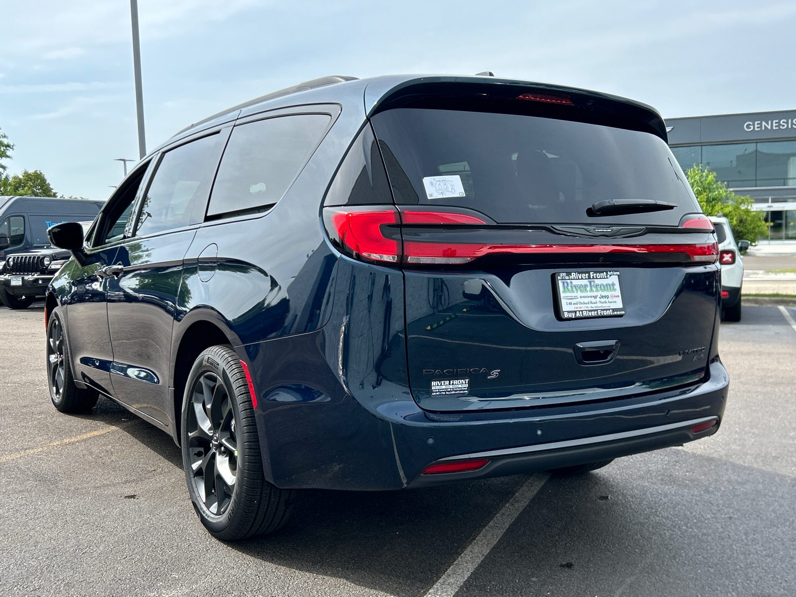 2024 Chrysler Pacifica Limited 6