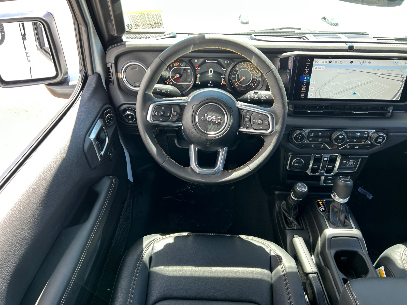 2024 Jeep Wrangler Sahara 30