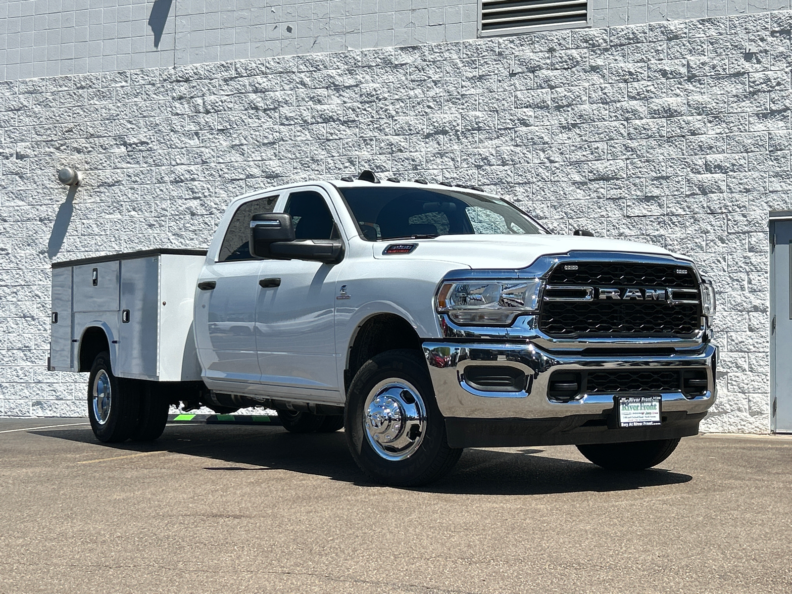 2024 Ram 3500 Tradesman 2