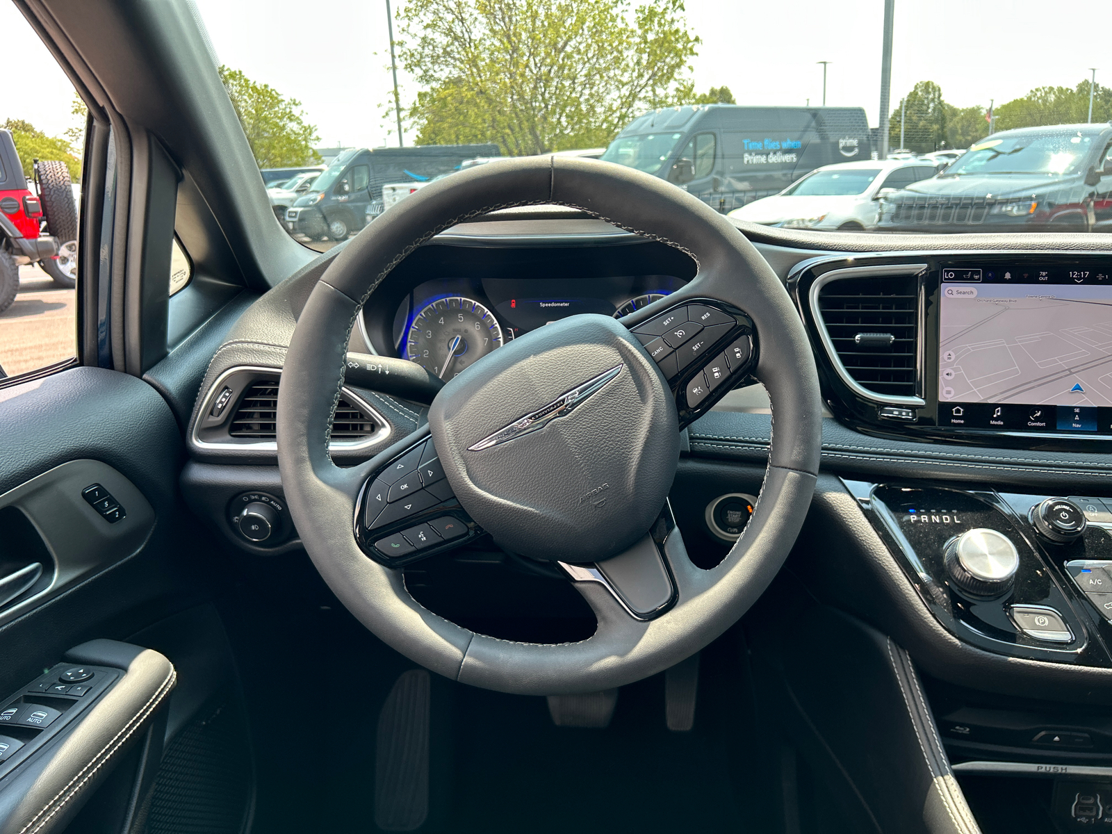 2023 Chrysler Pacifica Limited 31