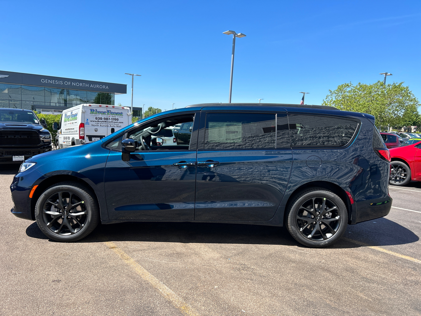 2024 Chrysler Pacifica Limited 5