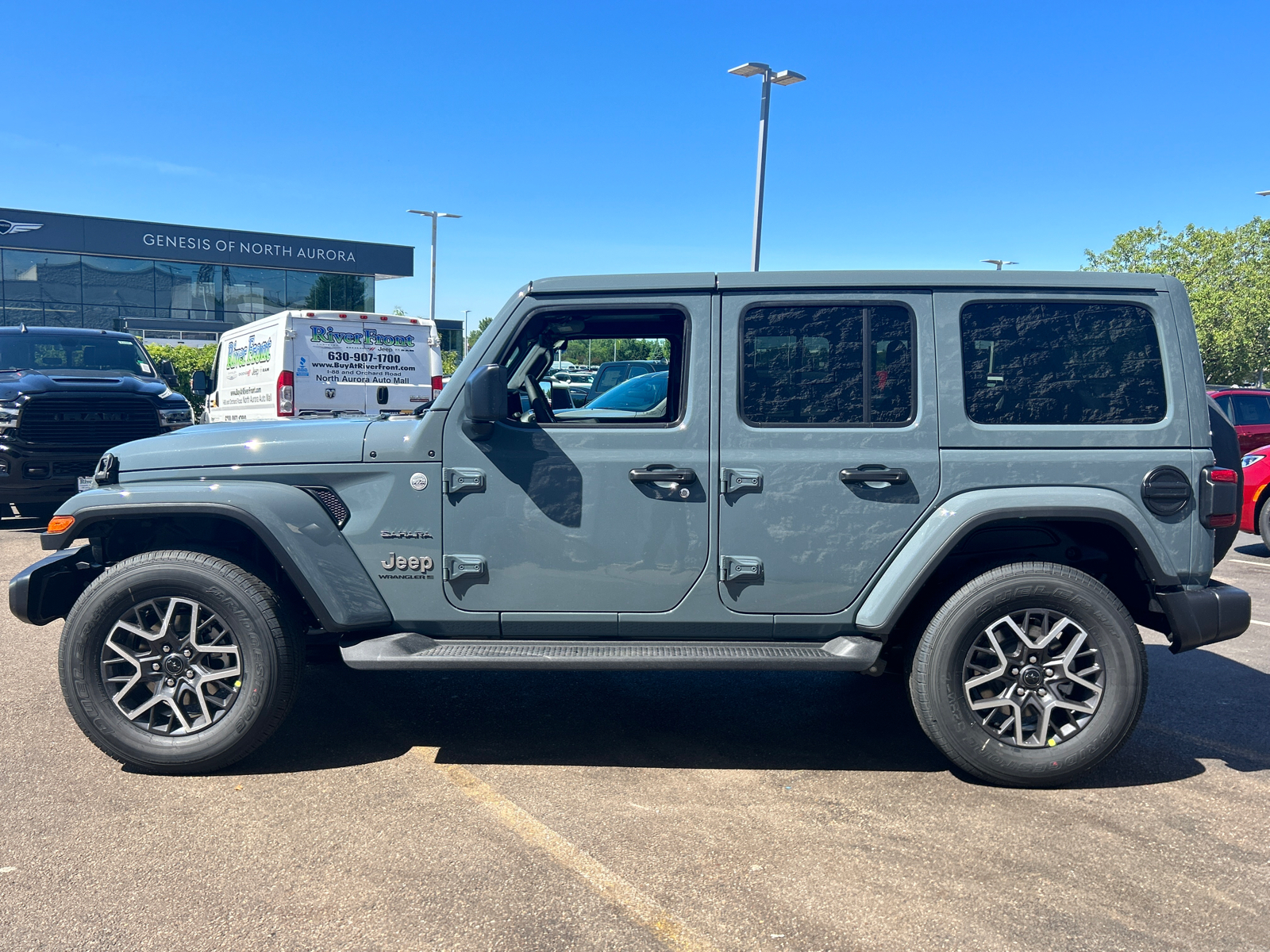 2024 Jeep Wrangler Sahara 5