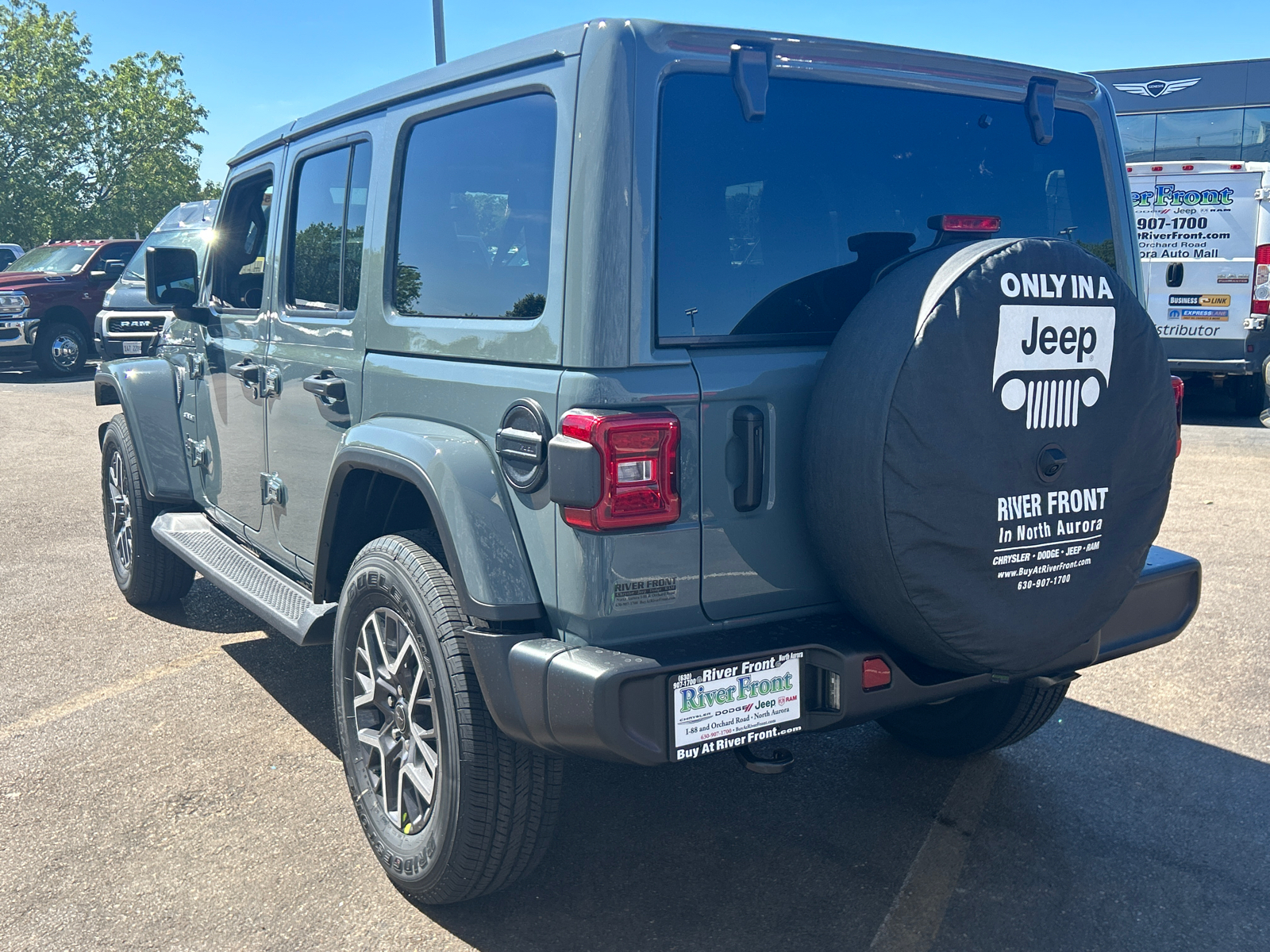 2024 Jeep Wrangler Sahara 6