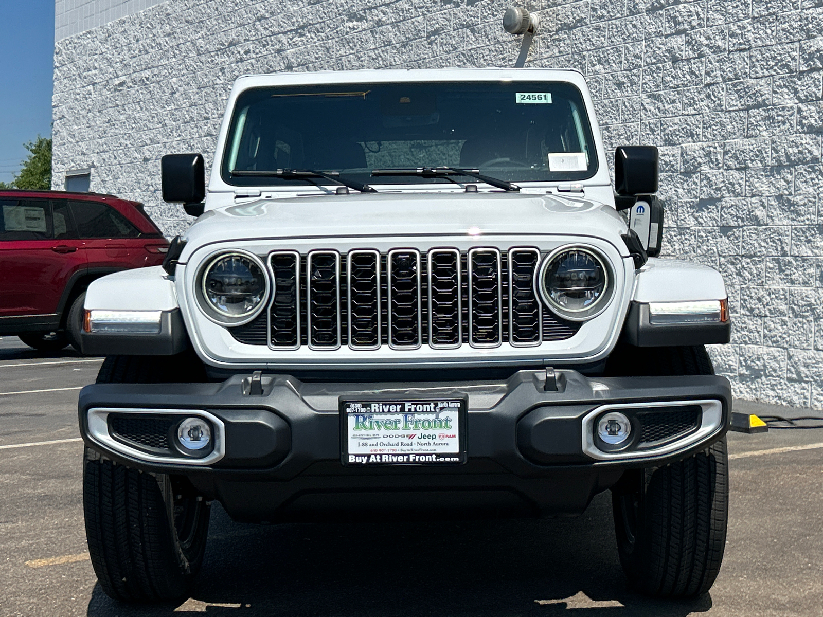 2024 Jeep Wrangler Sahara 3