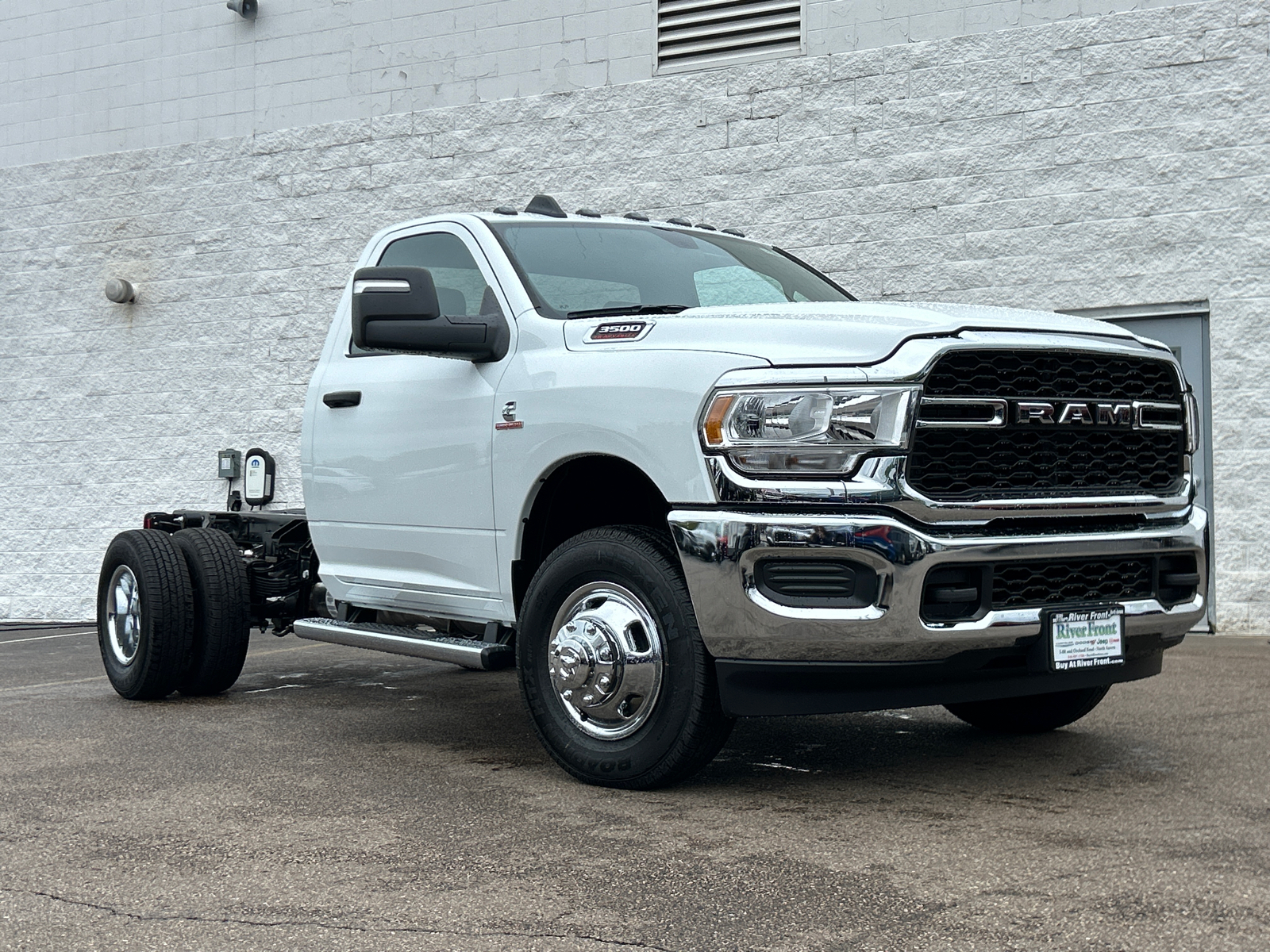 2024 Ram 3500 Tradesman 2