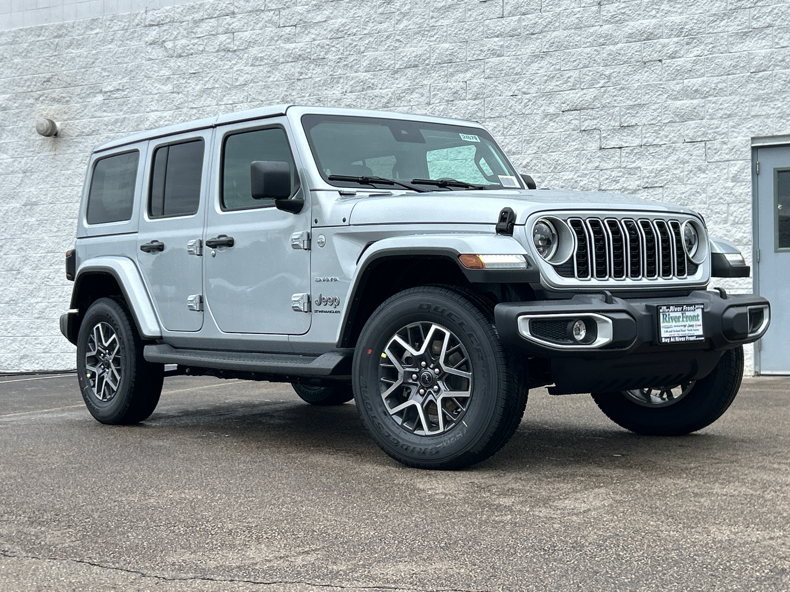 2024 Jeep Wrangler Sahara 1