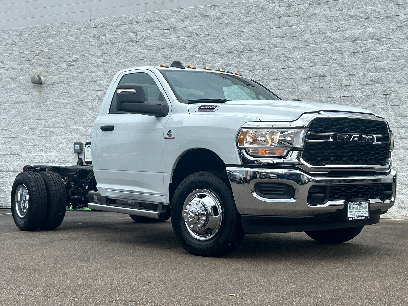 2024 Ram 3500 Tradesman 2